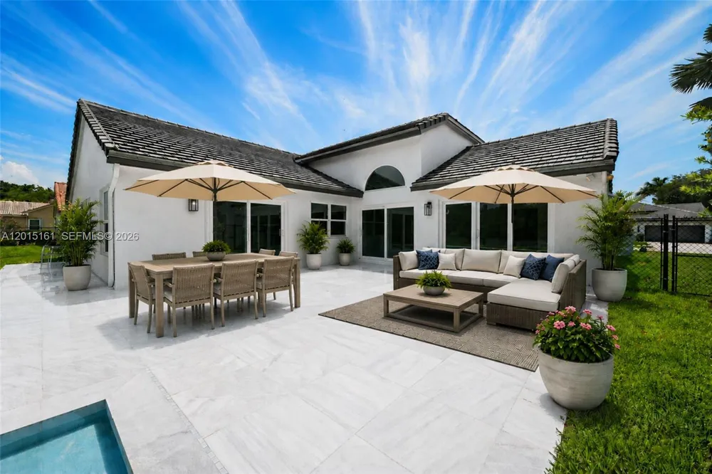 3292 Ridge Trce Davie, FL 33328