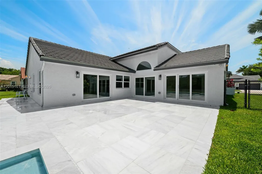 3292 Ridge Trce Davie, FL 33328