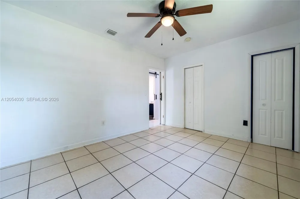76 NE 170th St North Miami Beach, FL 33162