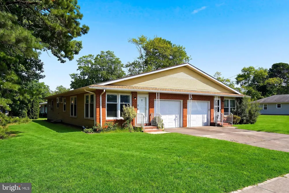 45 DOGWOOD ROAD #8 Manahawkin, NJ 08050