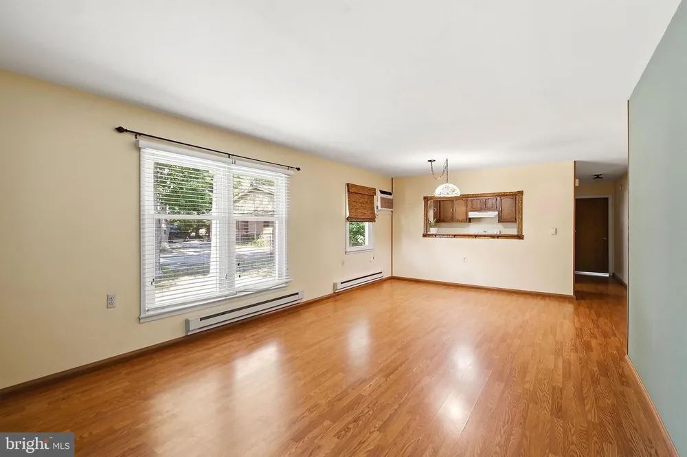 45 DOGWOOD ROAD #8 Manahawkin, NJ 08050