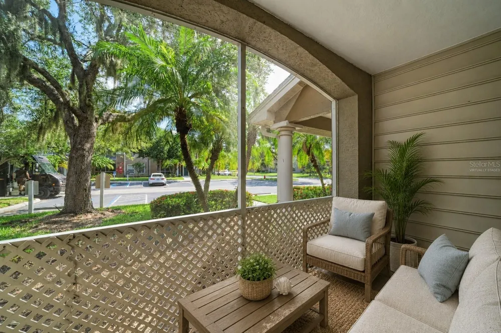 8932 MANOR LOOP #102 Bradenton, FL 34202