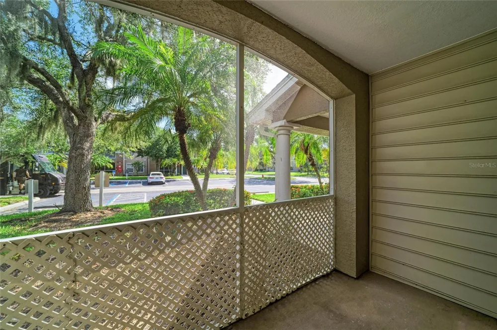 8932 MANOR LOOP #102 Bradenton, FL 34202