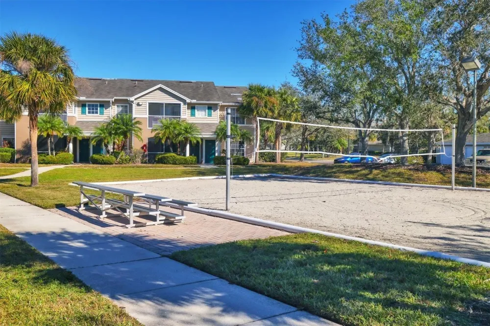 8932 MANOR LOOP #102 Bradenton, FL 34202