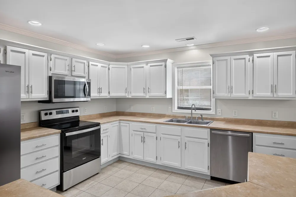 501 Forrest Cove Ln Cookeville, TN 38501
