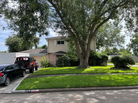 6213 Creekside Lane