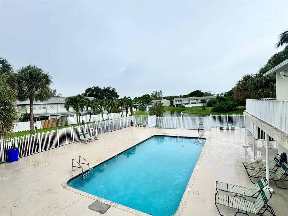 773 Crystal Lake Dr #773 Deerfield Beach, FL 33064