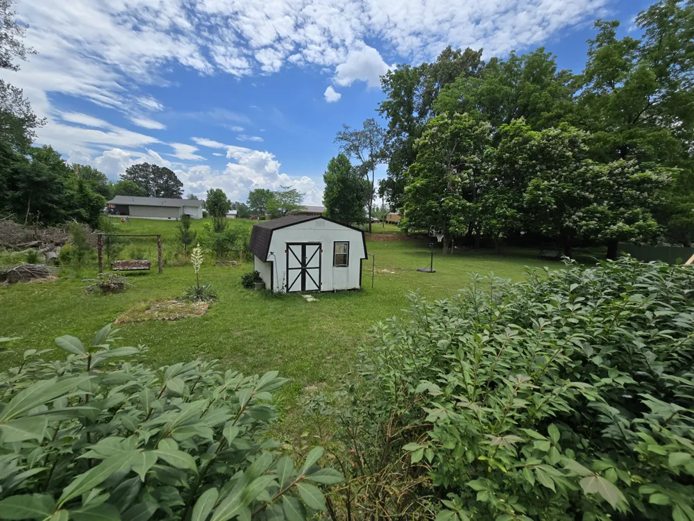 203 Cherry Ln McMinnville, TN 37110
