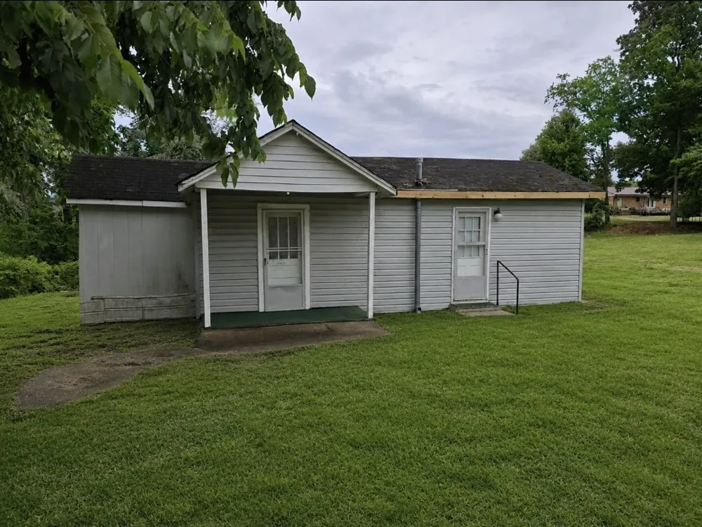 203 Cherry Ln McMinnville, TN 37110