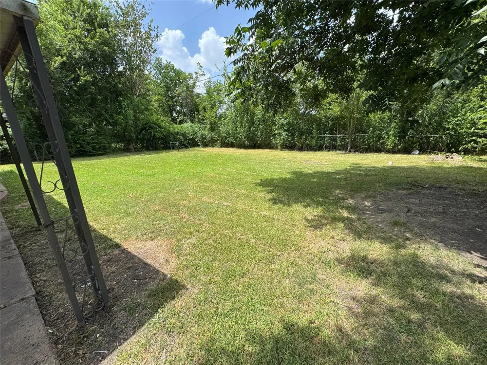 311 Alta Vista Drive Pasadena, TX 77502