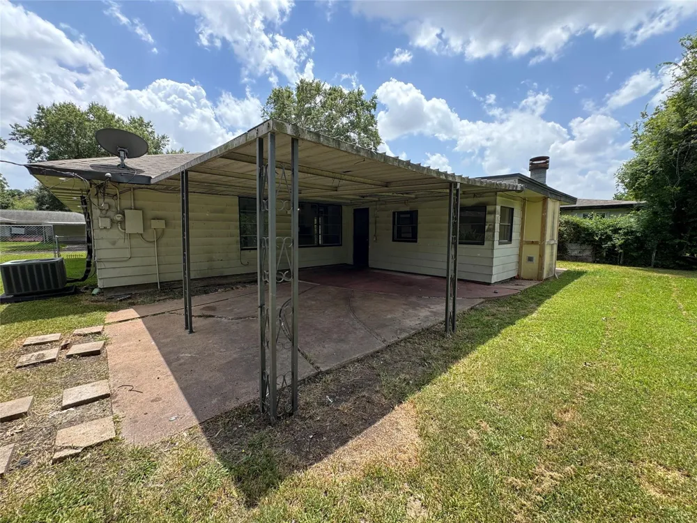 311 Alta Vista Drive Pasadena, TX 77502