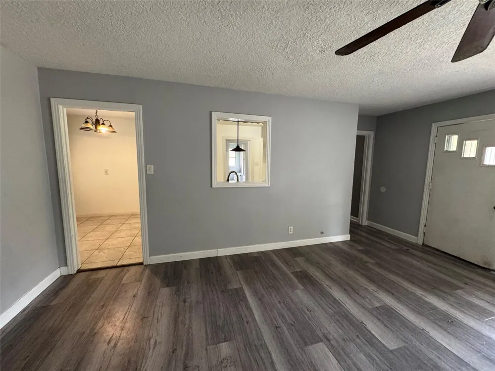 311 Alta Vista Drive Pasadena, TX 77502
