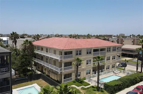 129 Cora Lee Drive #305