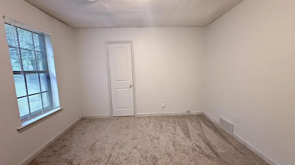 2753 E SKYLINE CIR Memphis, TN 38127
