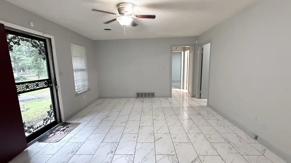 2753 E SKYLINE CIR Memphis, TN 38127