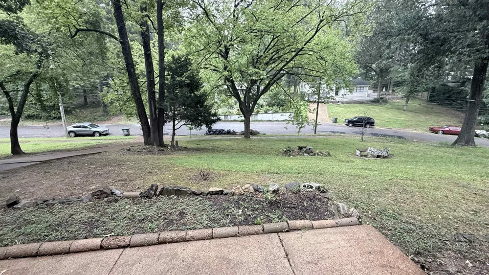 2753 E SKYLINE CIR Memphis, TN 38127