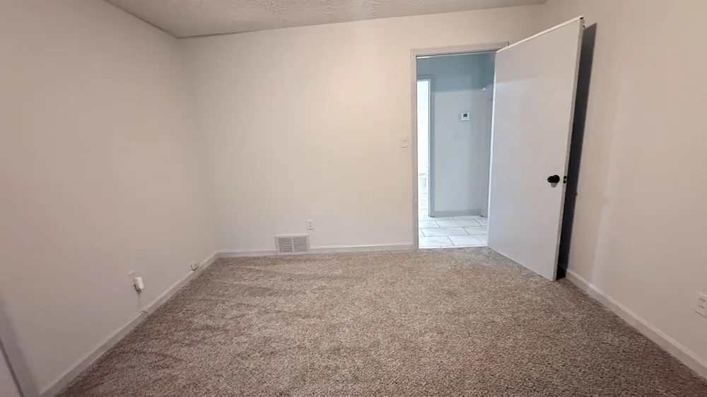 2753 E SKYLINE CIR Memphis, TN 38127