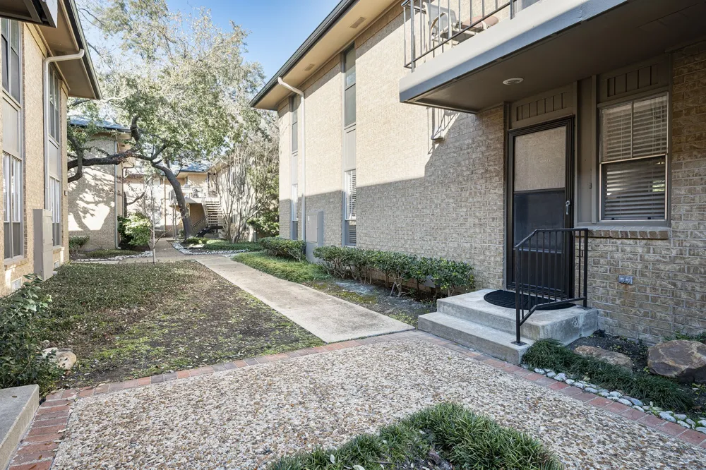 10757 Villager Road #B Dallas, TX 75230
