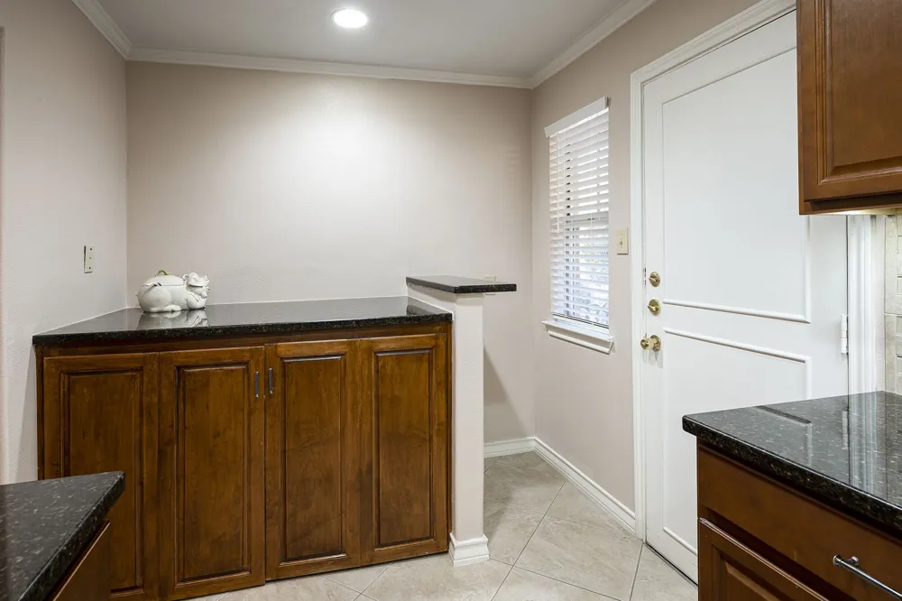 10757 Villager Road #B Dallas, TX 75230