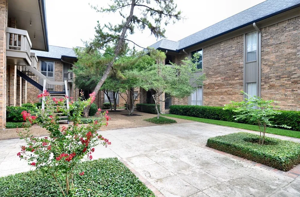 10757 Villager Road #B Dallas, TX 75230