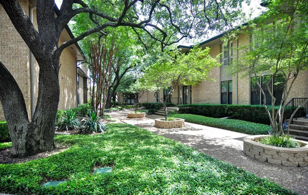10757 Villager Road #B Dallas, TX 75230