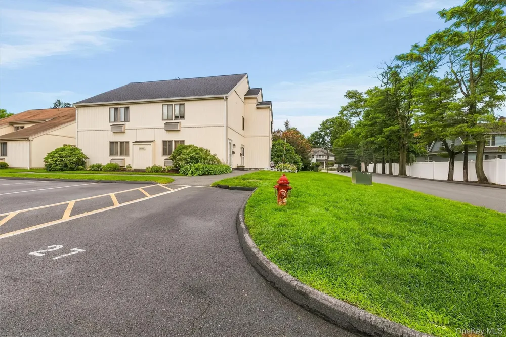 1 Kings Court #A Mohegan Lake, NY 10547