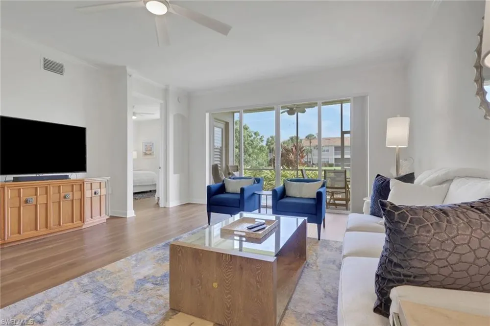3048 Horizon Lane #1103 Naples, FL 34109