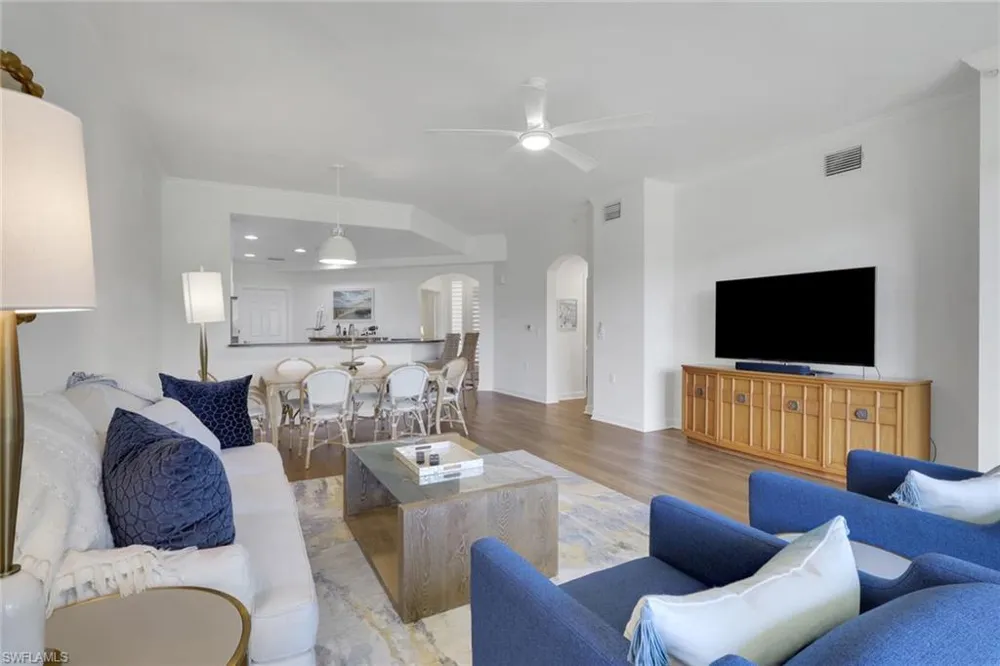 3048 Horizon Lane #1103 Naples, FL 34109