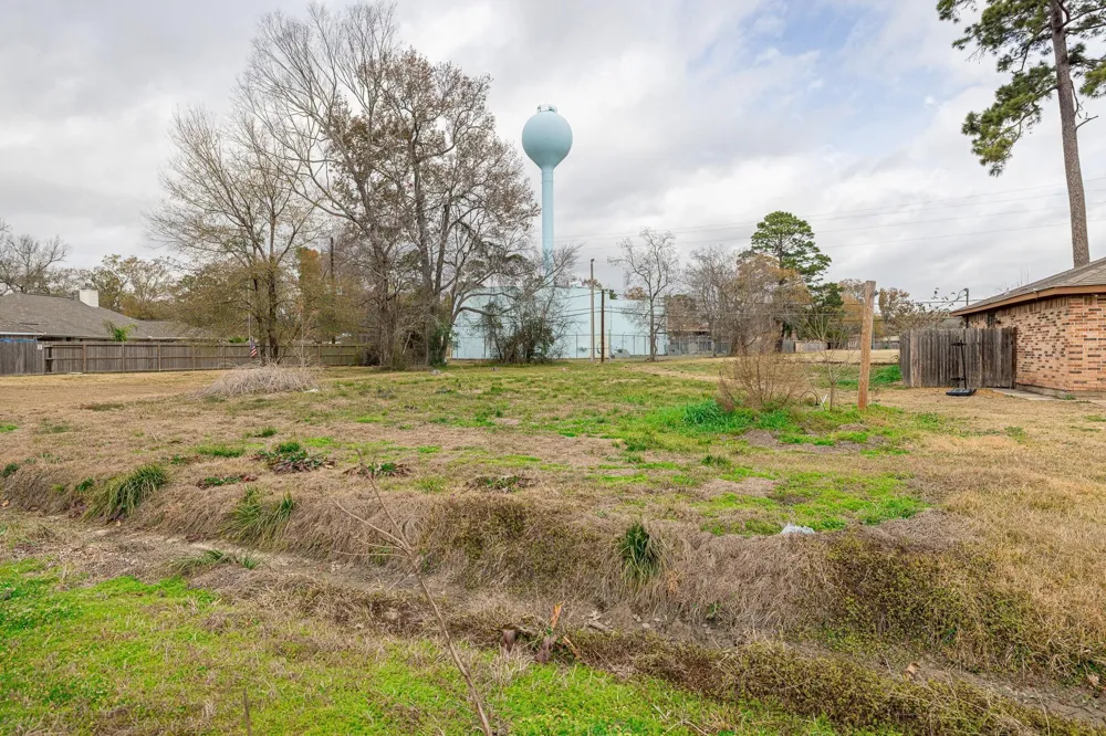 329 Swift Current Street Huffman, TX 77336