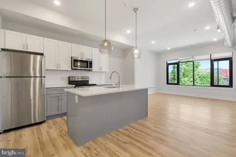 2440 KENSINGTON AVENUE #102