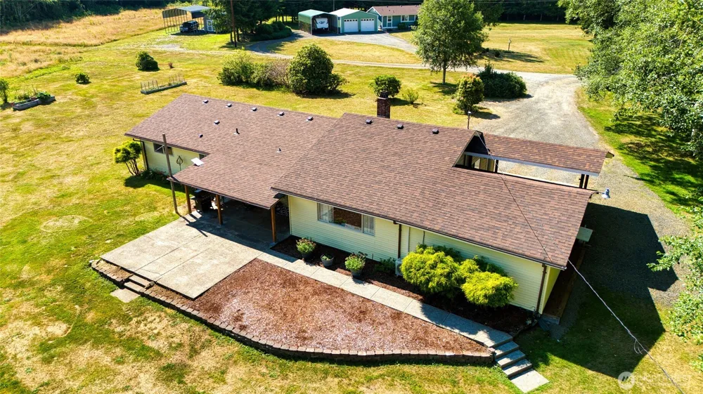 39 Neilton Lane Humptulips, WA 98552