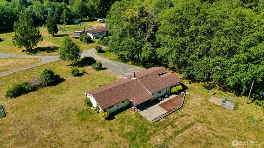 39 Neilton Lane Humptulips, WA 98552