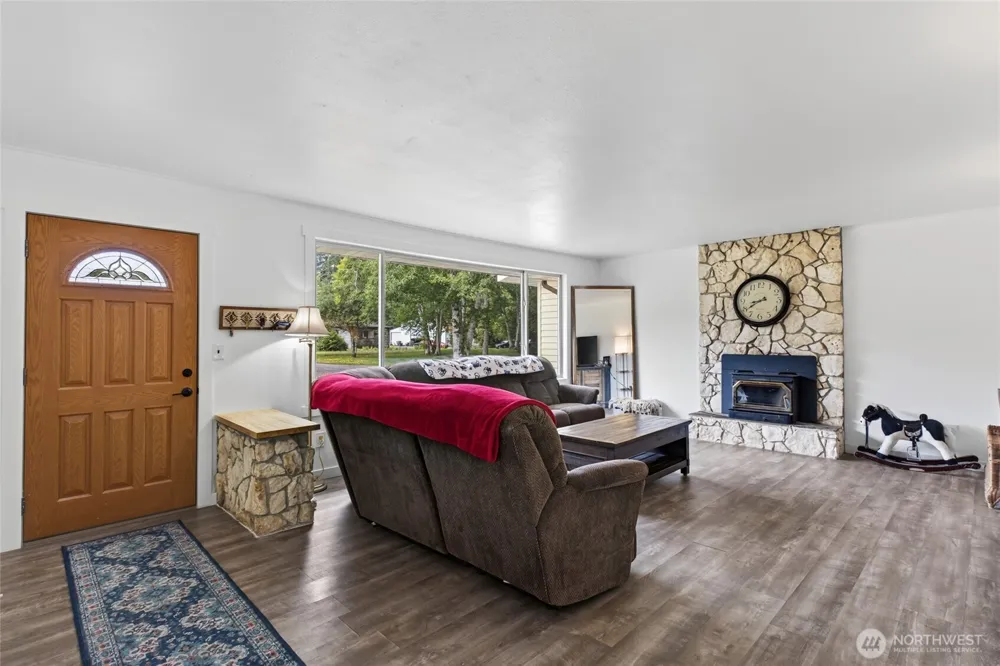 39 Neilton Lane Humptulips, WA 98552