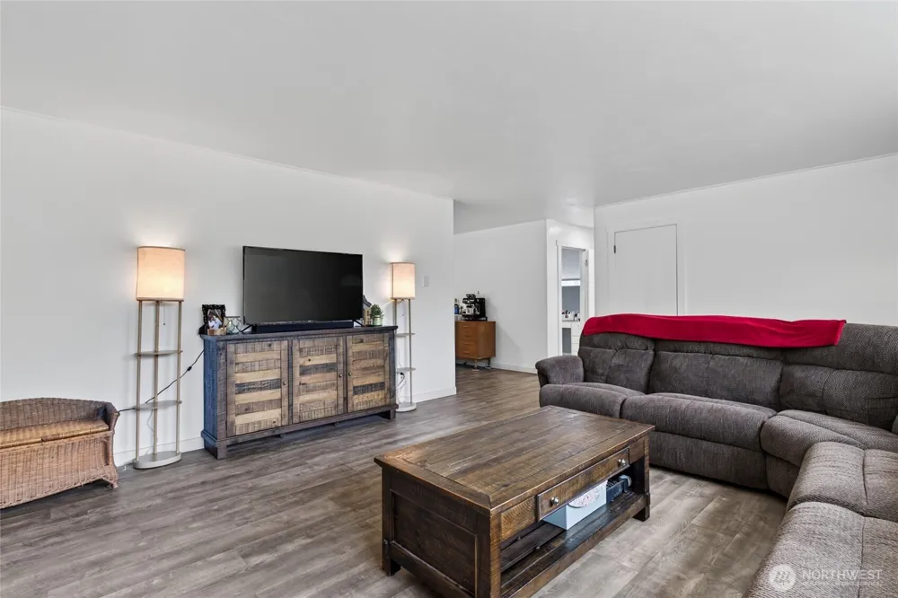 39 Neilton Lane Humptulips, WA 98552
