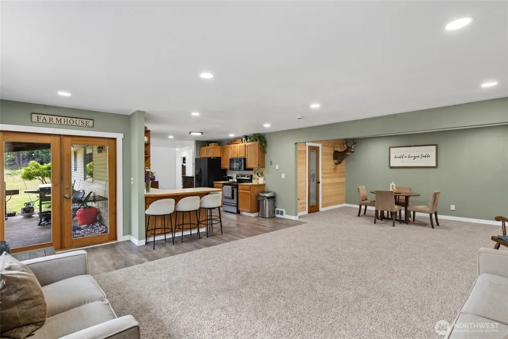 39 Neilton Lane Humptulips, WA 98552