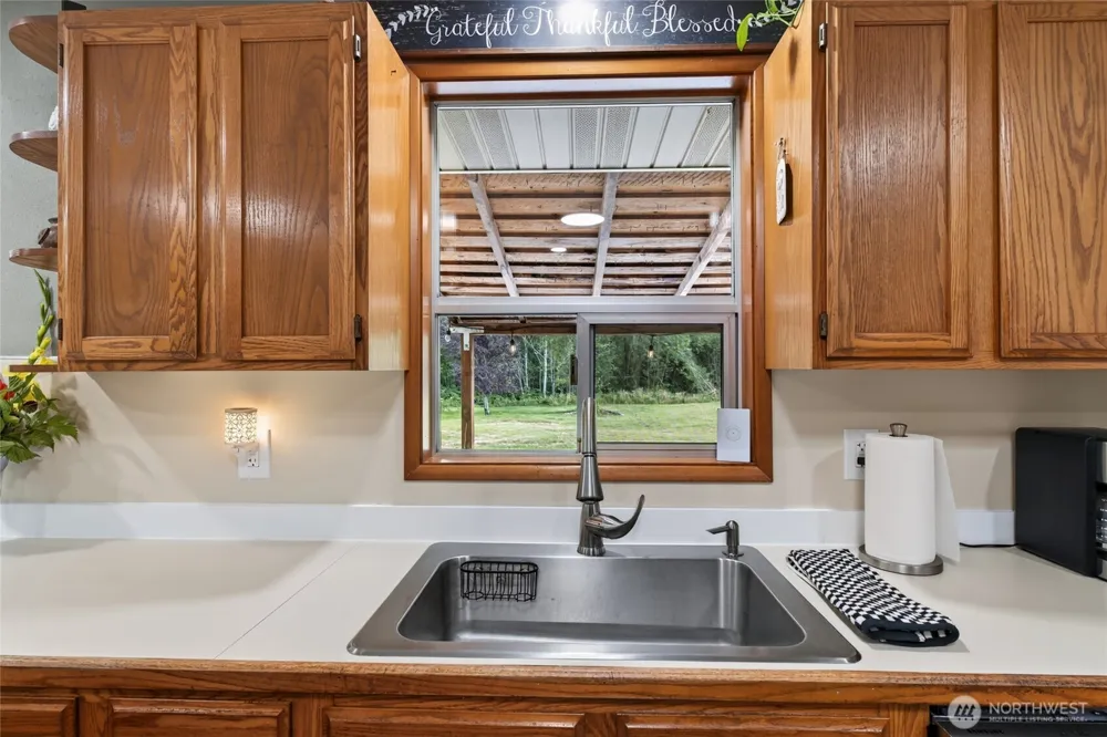 39 Neilton Lane Humptulips, WA 98552