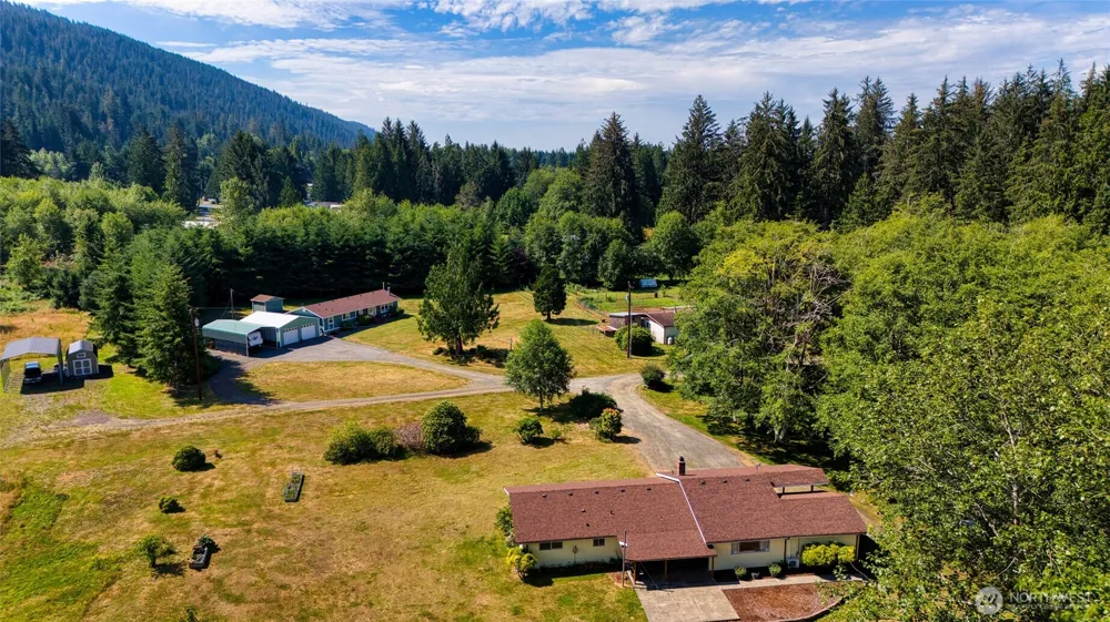 39 Neilton Lane Humptulips, WA 98552