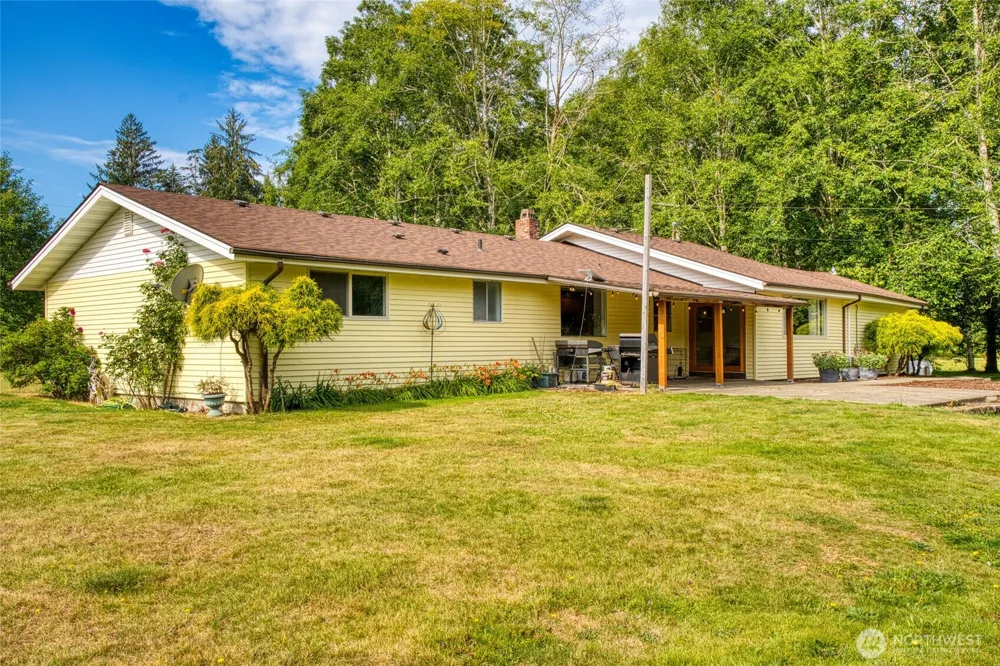 39 Neilton Lane Humptulips, WA 98552
