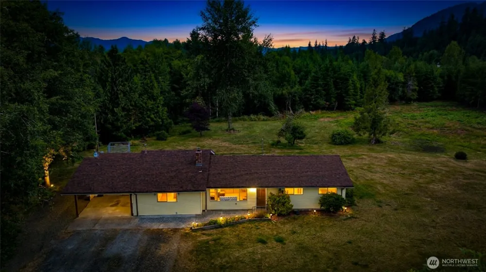 39 Neilton Lane Humptulips, WA 98552
