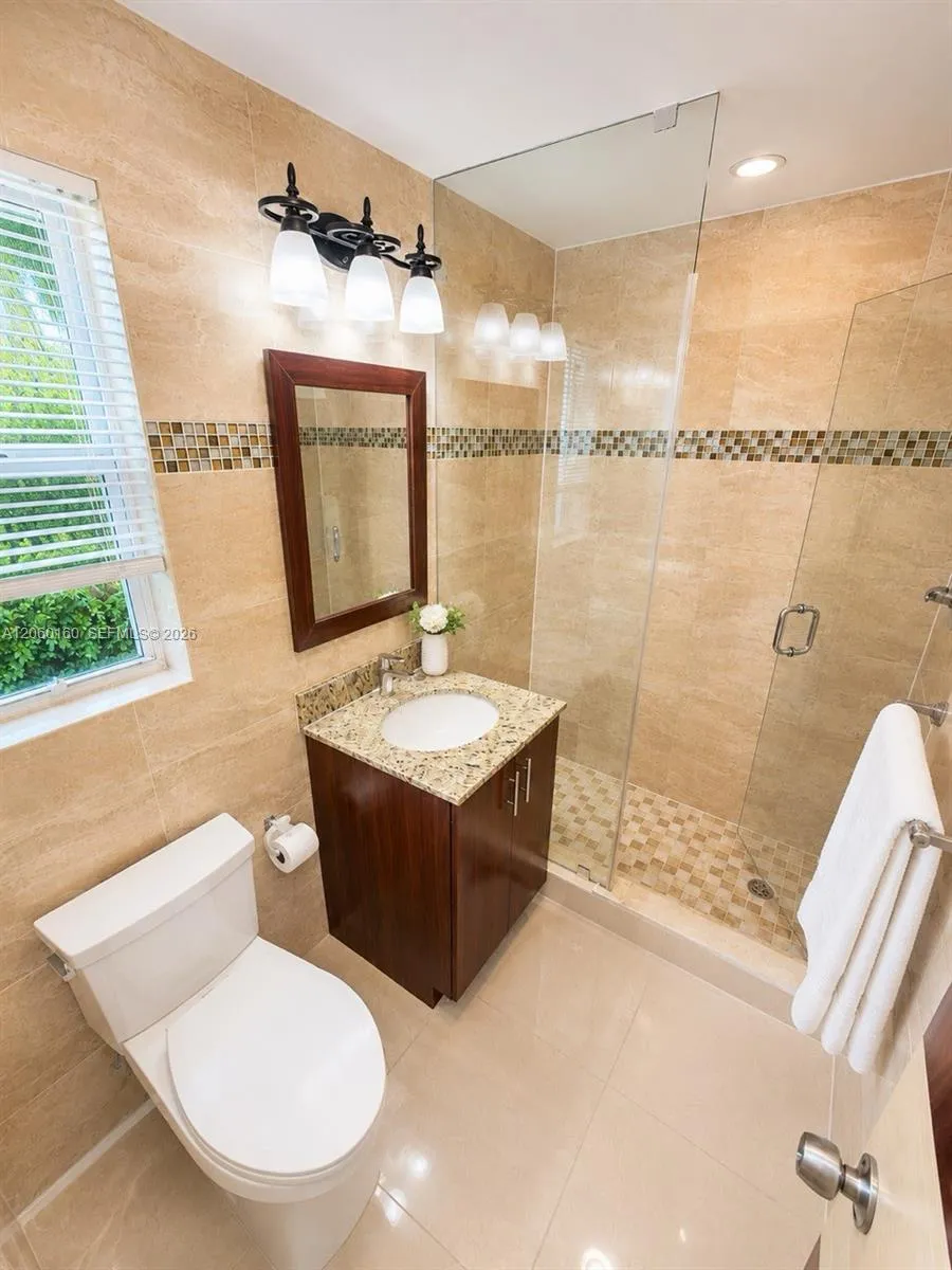 1050 94th St #2 Bay Harbor Islands, FL 33154