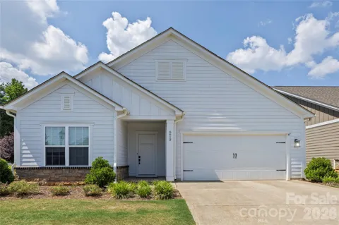 6612 Star Drive