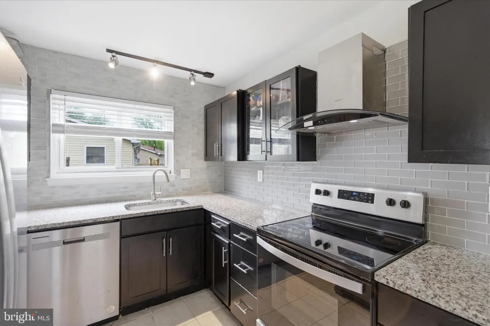 303 GARNER AVENUE Waldorf, MD 20602