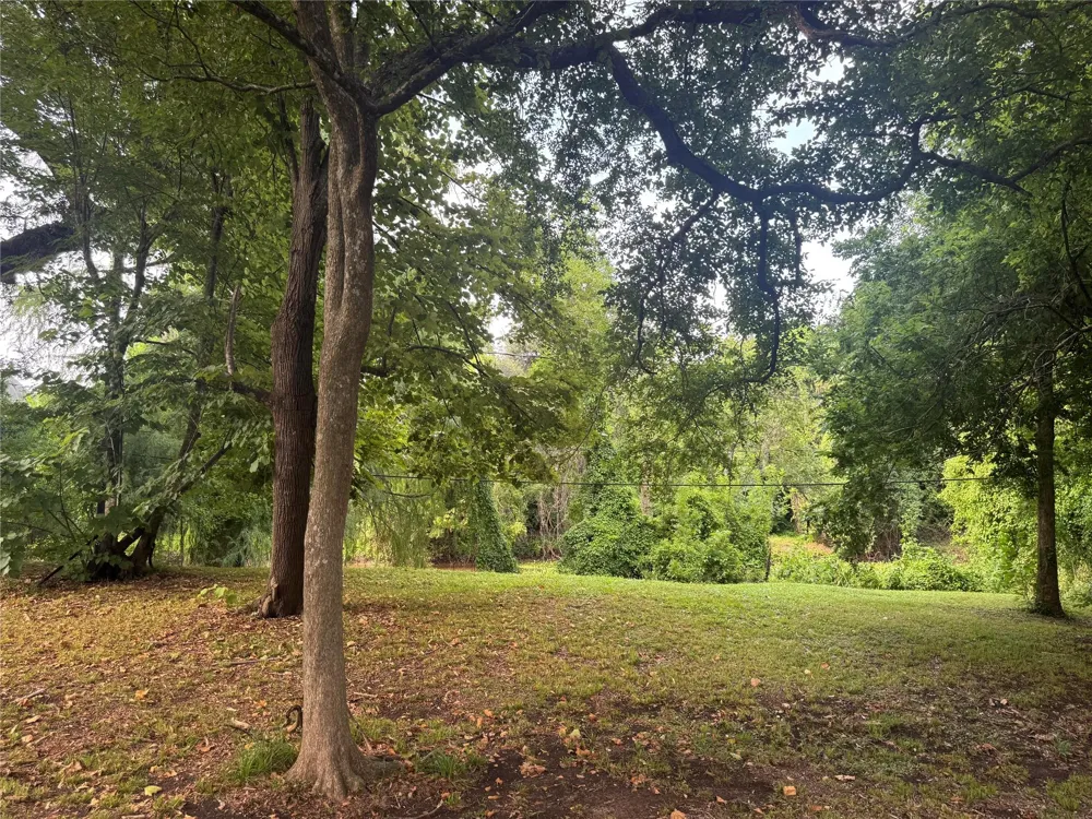 408 Oak Drive Lake Jackson, TX 77566