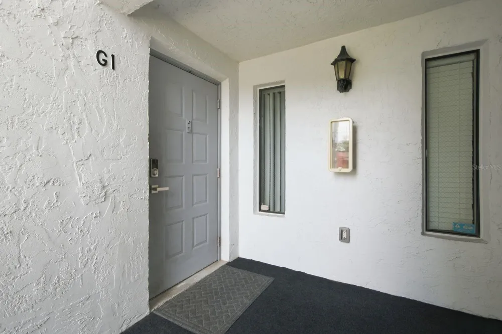 1179 PINE RIDGE CIRCLE W #G1 Tarpon Springs, FL 34688
