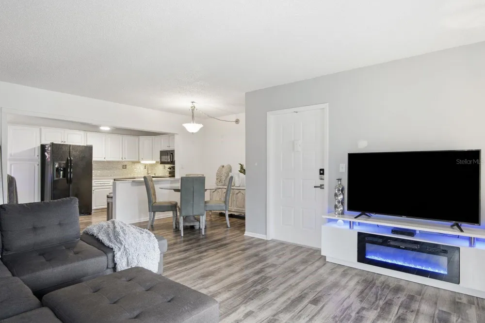 1179 PINE RIDGE CIRCLE W #G1 Tarpon Springs, FL 34688