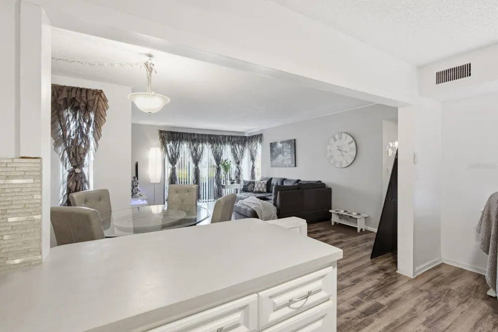1179 PINE RIDGE CIRCLE W #G1 Tarpon Springs, FL 34688