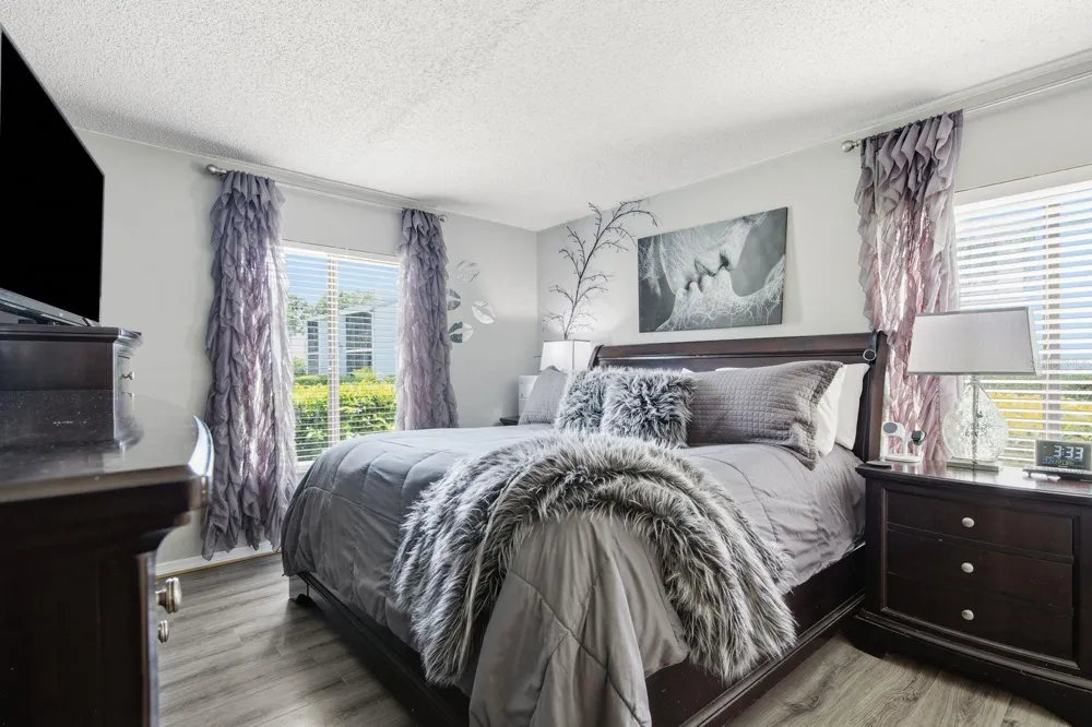 1179 PINE RIDGE CIRCLE W #G1 Tarpon Springs, FL 34688