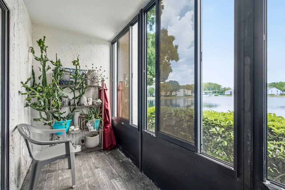 1179 PINE RIDGE CIRCLE W #G1 Tarpon Springs, FL 34688