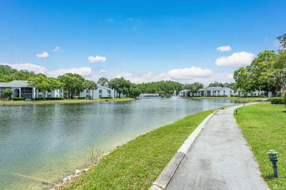 1179 PINE RIDGE CIRCLE W #G1 Tarpon Springs, FL 34688