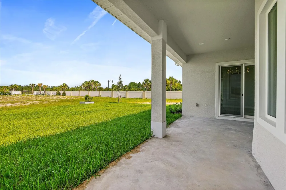 3 RIO VISTA DR Palm Coast, FL 32137